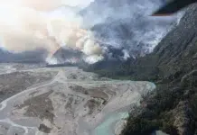 Advierten que el incendio en El Turbio está fuera de control