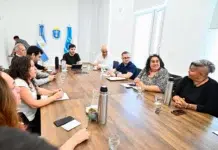 Torres reunió a gremios docentes y expuso la situación financiera Torres reunió a gremios docentes y expuso la situación financiera