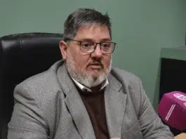 Verbes asumió en Economía y Juan Mata en Trabajo