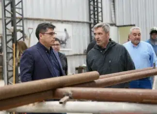 Claudio Vidal junto a El presidente de Santa Cruz Puede S.A.U., Gustavo Sívori -