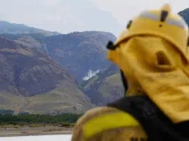 Incrementan el operativo en el incendio en el Parque Nacional Los Glaciares