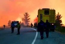 Se recrudece el incendio en la zona de El Hoyo y Epuyén Se recrudece el incendio en la zona de El Hoyo y Epuyén