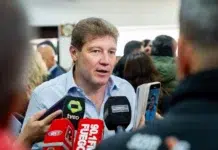 Comercio exige a Melella frenar el impacto de tarifazos y cortes El gobernador de Tierra del Fuego Gustavo Melella - Foto: Prensa de Gobierno