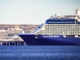 Chubut recibe a 3.900 personas con la llegada del Celebrity Equinox