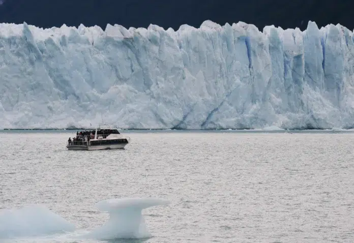 El Glaciar Perito Moreno en el Parque Nacional Los Glaciares - Foto: OPI Santa Cruz/Francisco Muñoz El Glaciar Perito Moreno en el Parque Nacional Los Glaciares - Foto: OPI Santa Cruz/Francisco Muñoz