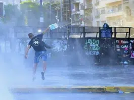 Saldo preocupante por los incidentes afuera de la Cámara Baja - Foto: NA