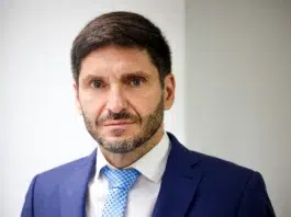 Pullaro fijó por decreto el sueldo policial en 1,3 millones