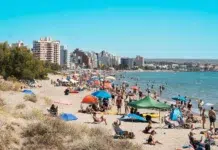 Chubut generó 5.000 millones de pesos por turismo en febrero Chubut generó 5.000 millones de pesos por turismo en febrero