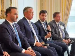 Torres busca fondos en Wall Street y expone rebajas de regalías