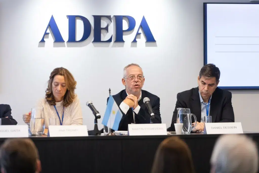 ADEPA exige reglas para el uso de noticias en la IA