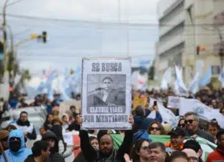 ADOSAC ratificó un paro de 48 horas en Santa Cruz Multitudinaria marcha contra la reforma laboral en Río Gallegos - Foto: OPI Santa Cruz/Francisco Muñoz
