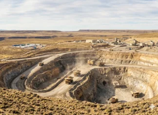 Proveedores mineros advierten parálisis operativa en Santa Cruz Minería en Santa Cruz- Foto: Imagen generada con IA