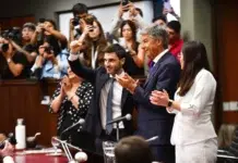 Torres exige por ley que petroleras y pesqueras reinviertan en Chubut Torres exige por ley que petroleras y pesqueras reinviertan en Chubut