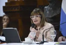 Bullrich ofrece su renuncia por el veto a una jueza La jefa de la bancada oficialista Patricia Bullrich en la comisión de acuerdos - Foto: NA