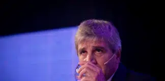 El Ministerio de Economía enviará cambios a la Ley de Inocencia Fiscal El ministro de Economía, Luis Caputo - Foto: NA