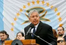 Neuquén reduce su pasivo financiero para reactivar la obra pública El gobernador de Neuquén Rolando Figueroa
