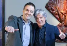 La TV Pública giró millones a la productora del amigo de Manuel Adorni Manuel Adorni junto al periodista Marcelo Grandio - Foto: NA