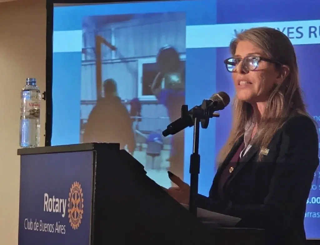 La jueza Sandra Arroyo Salgado disertó en el almuerzo semanal del Rotary Club de Buenos Aires
