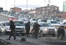 Fiscalía boliviana investiga a 335 personas por bloqueos nacionales Bolivia suma 150 bloqueos de rutas y la crisis social empeora