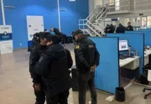 El PAMI Santa Cruz echó sin causa a una empleada de 10 años. Acción rápida de ATE. Los funcionarios se escondieron sin dar explicaciones El PAMI Santa Cruz echó sin causa a una empleada de 10 años