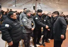 No dejan de comprar pintura amarilla para pintar las estrellas y quieren justificar la creación de un organismo recaudador con la necesidad “de concientizar” No dejan de comprar pintura amarilla para pintar las estrellas y quieren justificar la creación de un organismo recaudador con la necesidad “de concientizar”