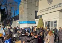 Crítica de APEL a traslado de trabajadores legislativos a otra dependencia Conflicto en la Legislatura de Santa Cruz por sueldos congelados