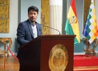 Bolivia denuncia injerencia y expulsa extranjeros por marchas El canciller de Bolivia, Fernando Aramayo
