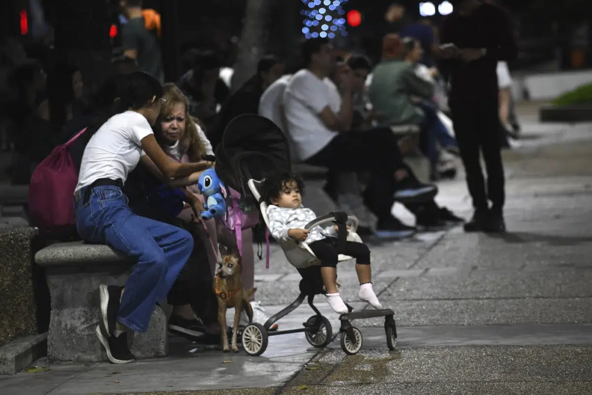 Terremotos de magnitud 7,5 devastan seis estados venezolanos - Foto: NA