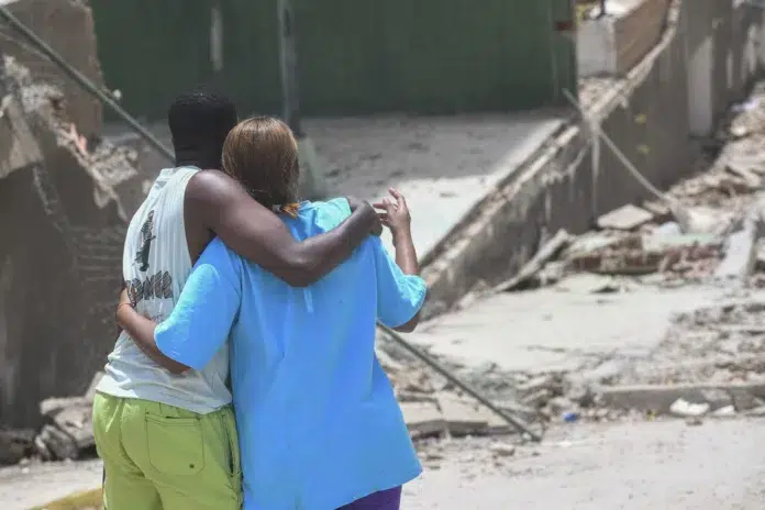 Dos terremotos en Venezuela dejan 589 muertos y destrozos - Foto: NA