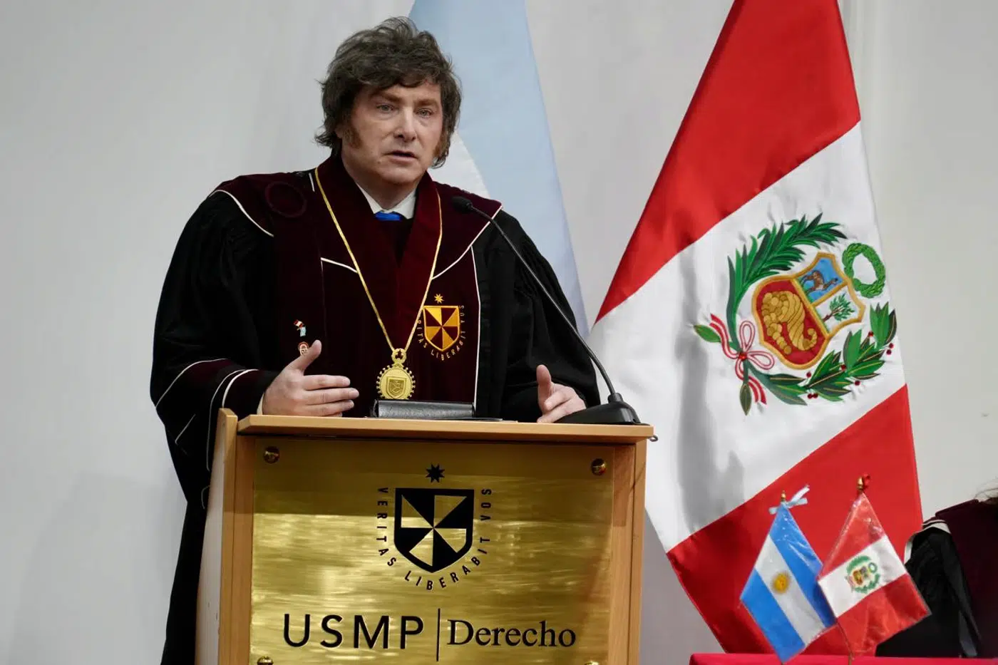 Milei recibió un Doctorado Honoris Causa en Lima - Foto: Presidencia Milei recibió un Doctorado Honoris Causa en Lima - Foto: Presidencia