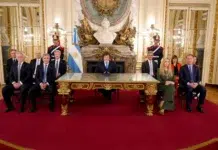 Milei envía reforma del BCRA y un proyecto de bloqueo fiscal Milei envía reforma del BCRA y un proyecto de bloqueo fiscal