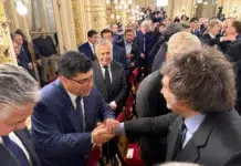 La provincia descarrilada y loteada. Los negocios de Vidal bajo el paraguas de Milei que la prensa nacional pone en la agenda pública La anatomía de la sumisión. Por qué “el apretón de guante” de Vidal a Milei es un ruego de supervivencia política - Foto: Prensa de Gobierno