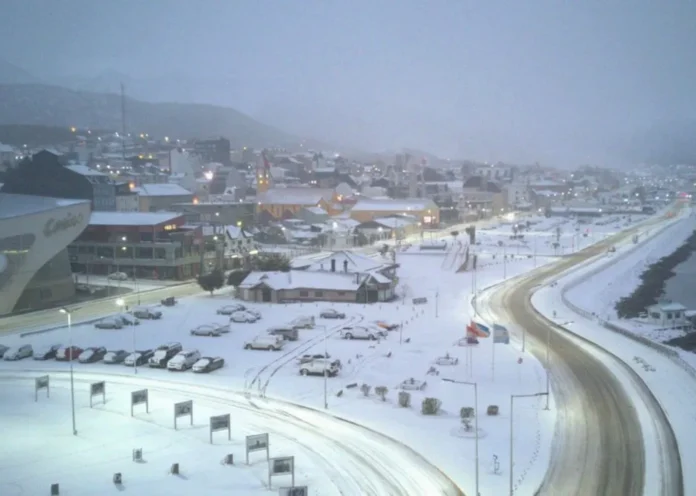 Municipalidad Ushuaia establece protocolo vial preventivo ante hielo negro