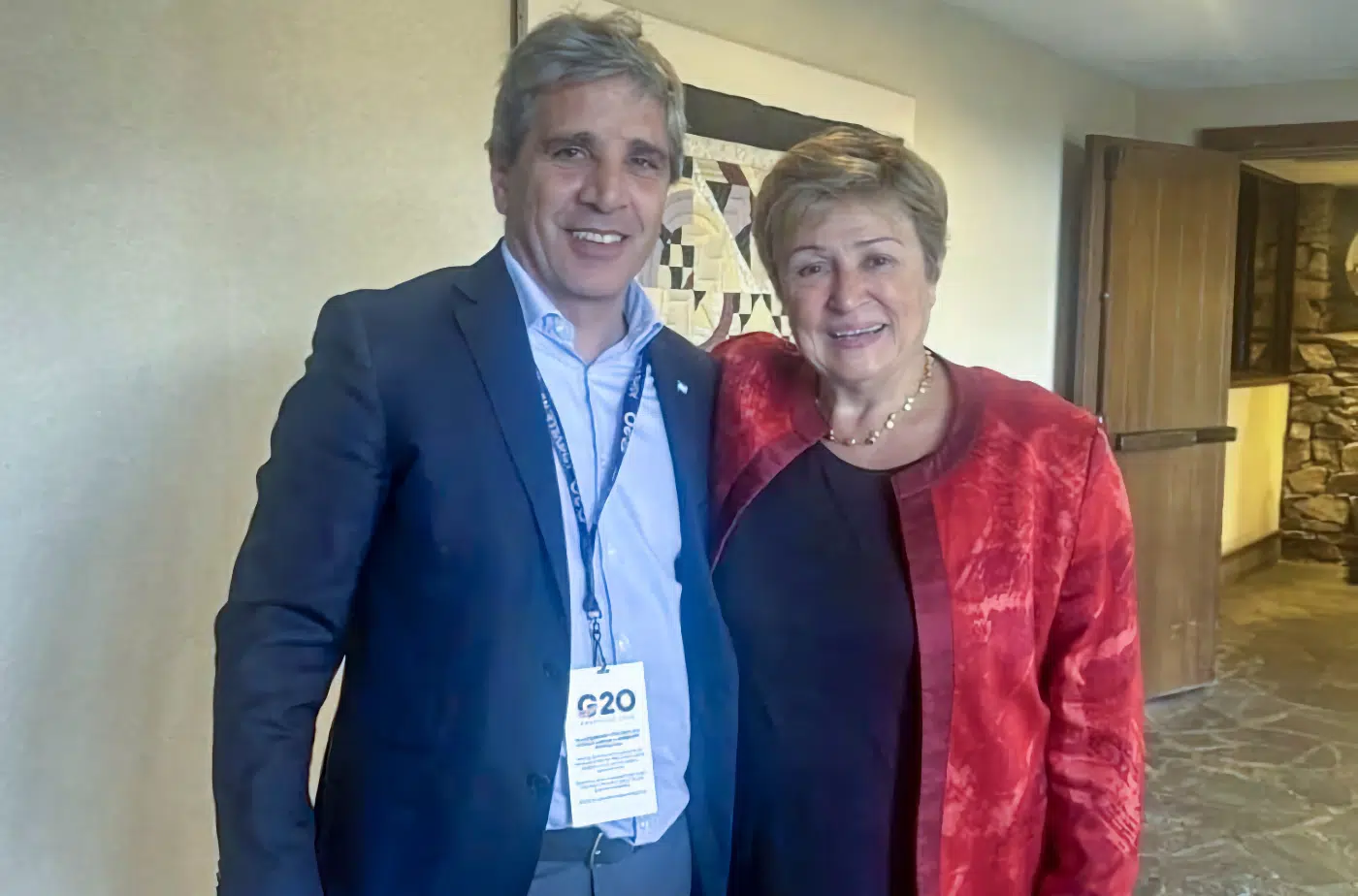 Luis Caputo negoció con el FMI sin presentar metas de reservas Luis Caputo negoció con el FMI sin presentar metas de reservas