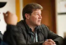 Melella sostuvo que ante los despidos “el objetivo es defender cada puesto de trabajo” El gobernador de Tierra del Fuego, Gustavo Melella