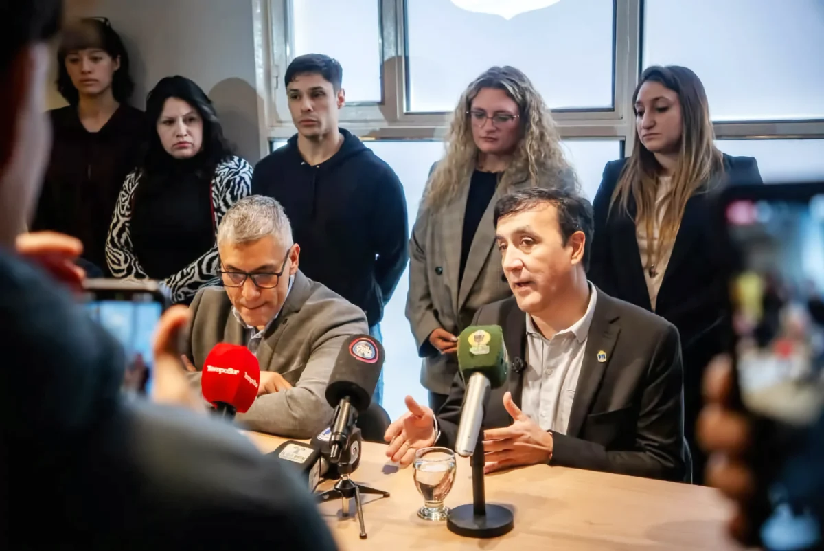 ¿Podemos decir que el intendente Grasso lo “durmió” al gobernador Vidal?. Ahora veremos si en realidad piensan “en la gente” o en sus propios egos