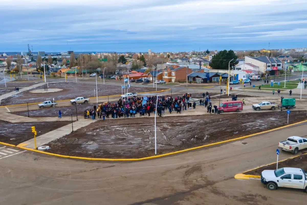 El intendente de “las rotondas”. El estigma de la obra pública en Río Gallegos: Pablo Grasso y el récord de rotondas millonarias mal hechas pero bien pagadas