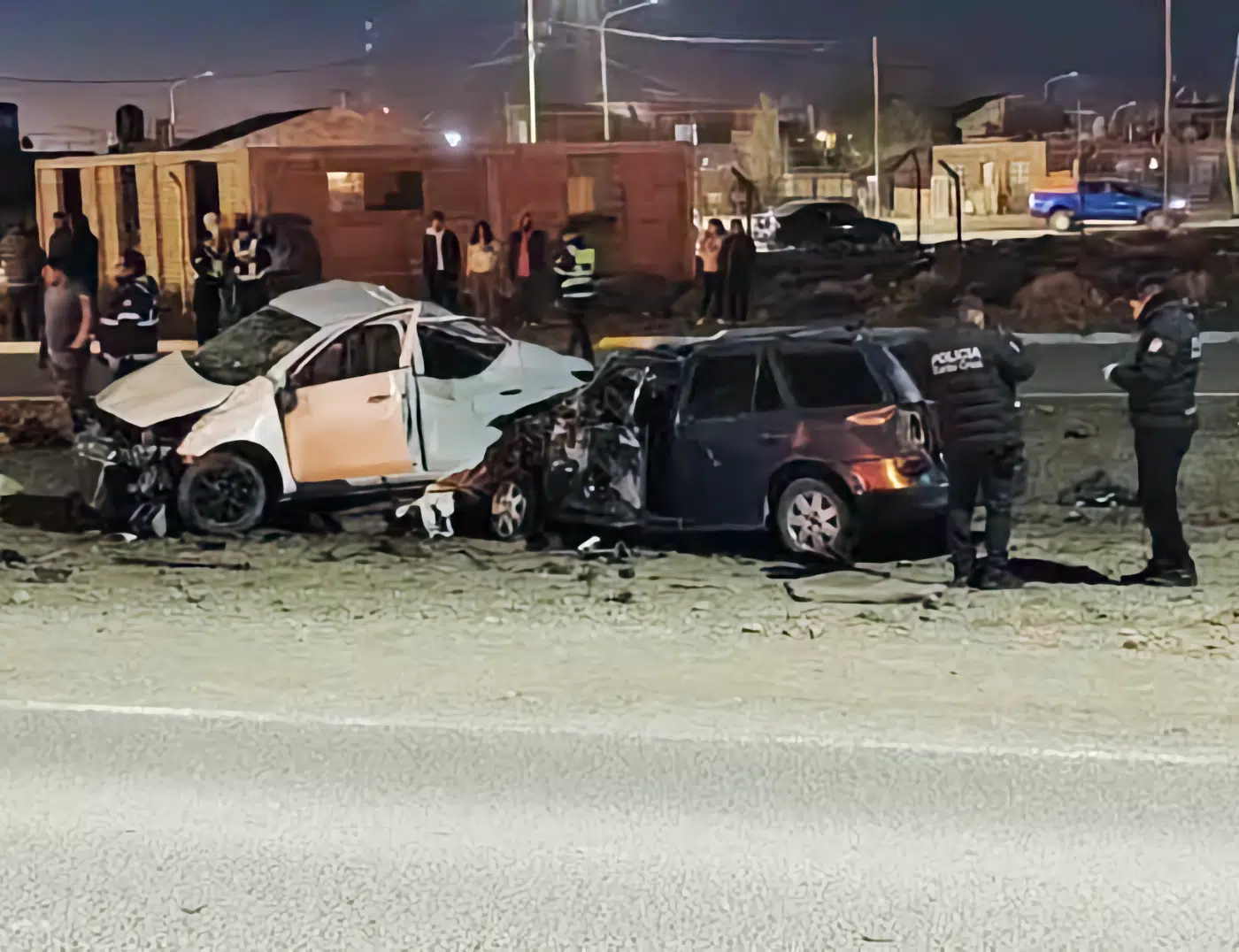 Las Heras registró un violento choque frontal en Ruta 43 Las Heras registró un violento choque frontal en Ruta 43