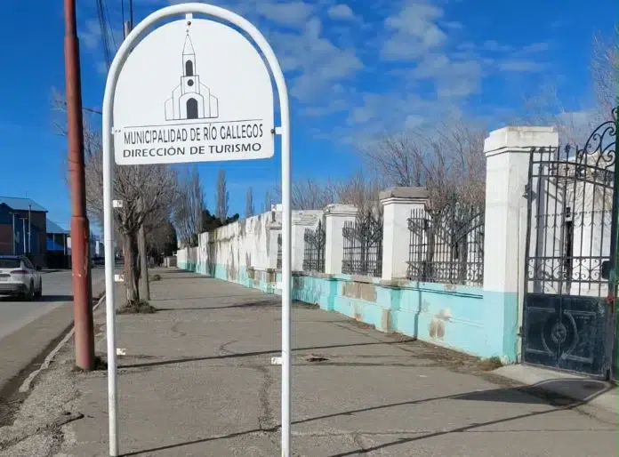 En el cementerio de Río Gallegos la municipalidad enterró la cultura