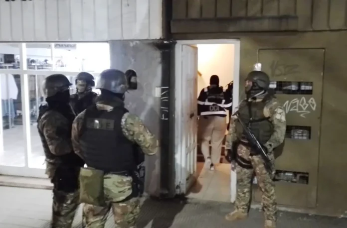 Encuentran un búnker de venta de drogas en pleno centro de Río Gallegos