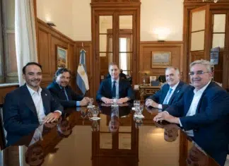 Diego Santilli negocia el Presupuesto con siete provincias Diego Santilli negocia el Presupuesto con siete provincias