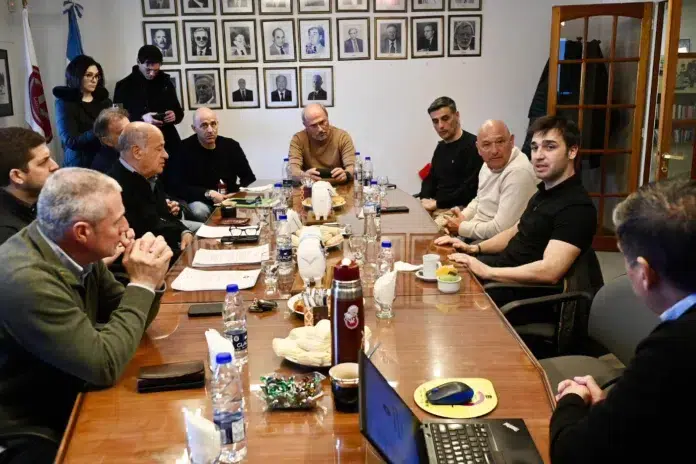 Torres se reunió con productores por financiamiento