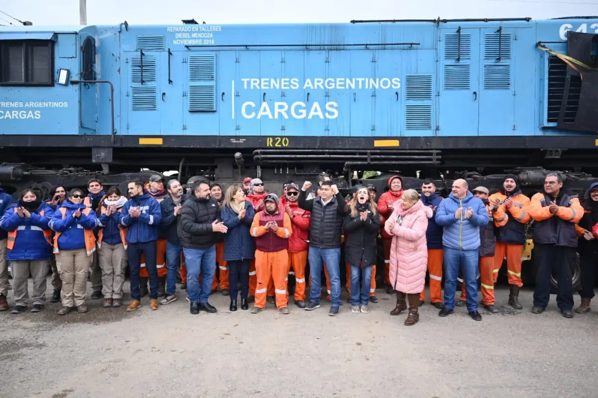 Mientras Pablo Gordillo y Claudio Vidal están empeñados en el tren de Jaramillo, así está el parque ferroviario de YCRT