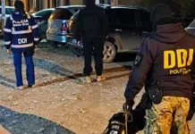 La Policía detuvo a tres personas por venta de drogas en El Calafate La Policía detuvo a tres personas por venta de drogas en El Calafate