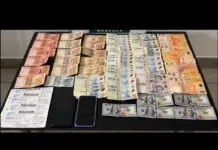 Cayó una red narco familiar que cambió los colectivos por aviones. Detuvieron a dos “cápsuleros” en Aeroparque Cayó una red narco familiar que cambió los colectivos por aviones. Detuvieron a dos "cápsuleros" en Aeroparque