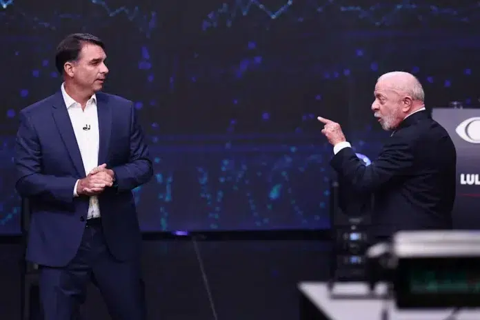 Acusaciones de corrupción marcan el primer debate en Brasil Acusaciones de corrupción marcan el primer debate en Brasil
