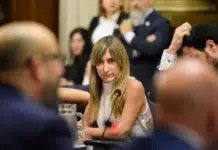 Diputada propuso suspender sueldos a diputados que insulten en el recinto La diputada nacional de La Libertad Avanza por Mendoza, Mercedes Llano