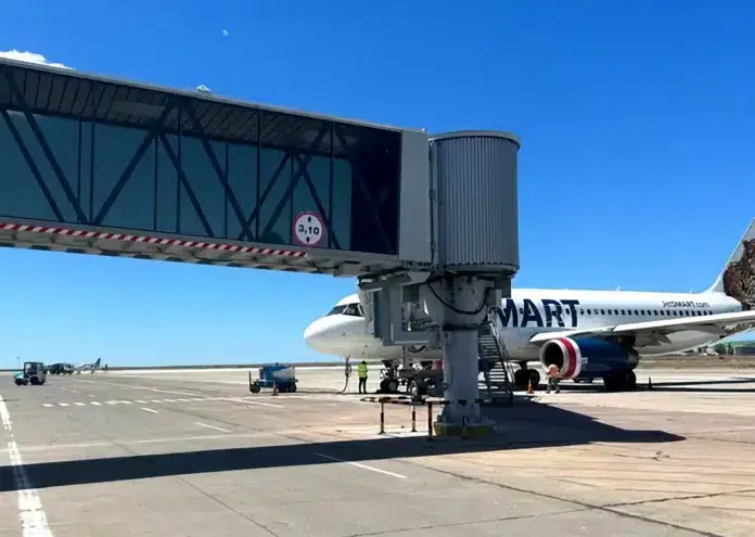 Evacuaron el aeropuerto de Trelew ante amenaza de bomba Evacuaron el aeropuerto de Trelew ante amenaza de bomba