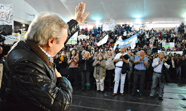 El Gobernador de Santa Cruz Daniel Peralta ayer en el Cepard - Foto: Prensa de Gobierno